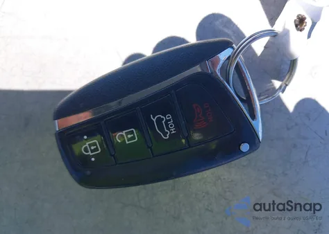 2013 Hyundai Santa Fe Limited z USA, uszkodzony, nr VIN KM8SR4HF7DU002059